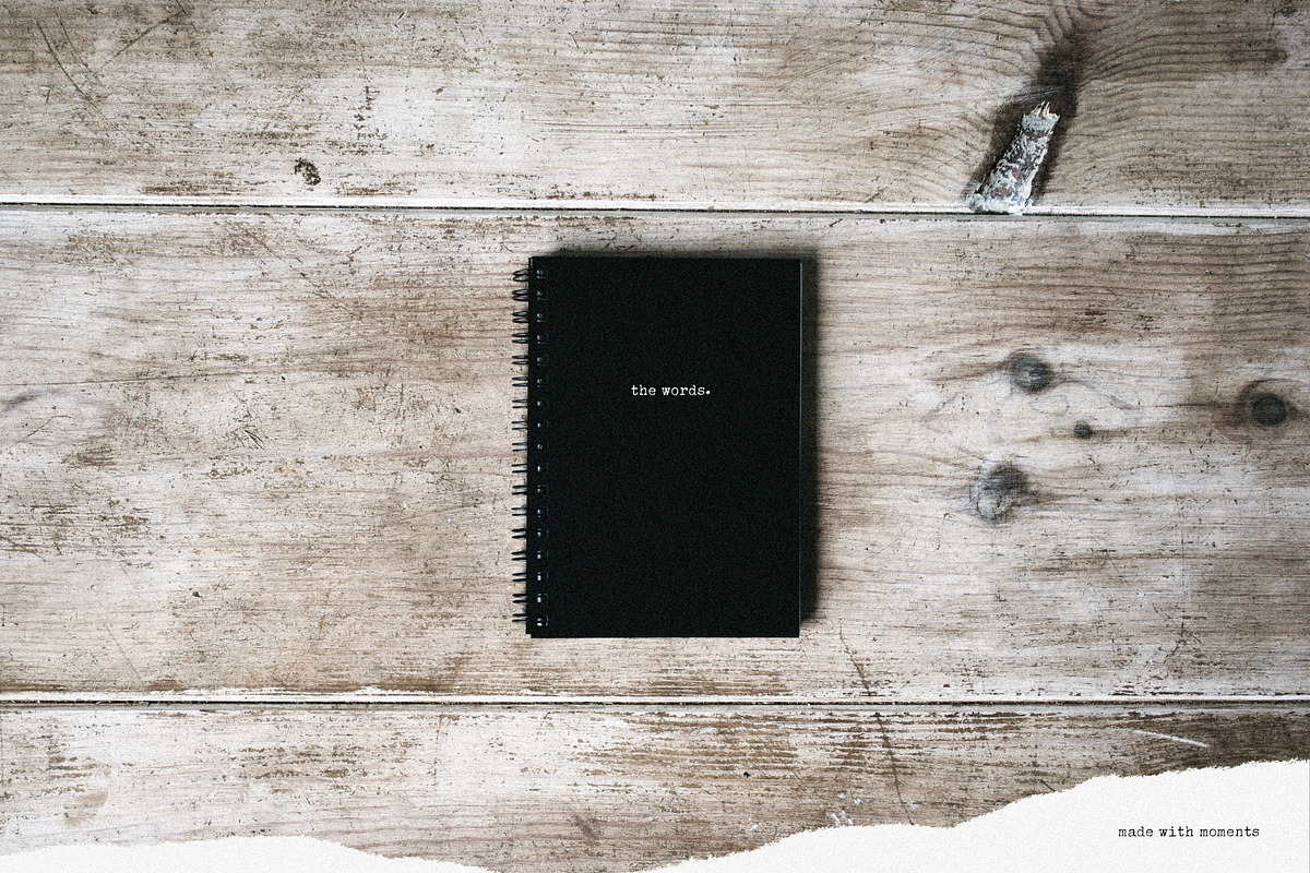 Moments | Typewriter Font preview 5