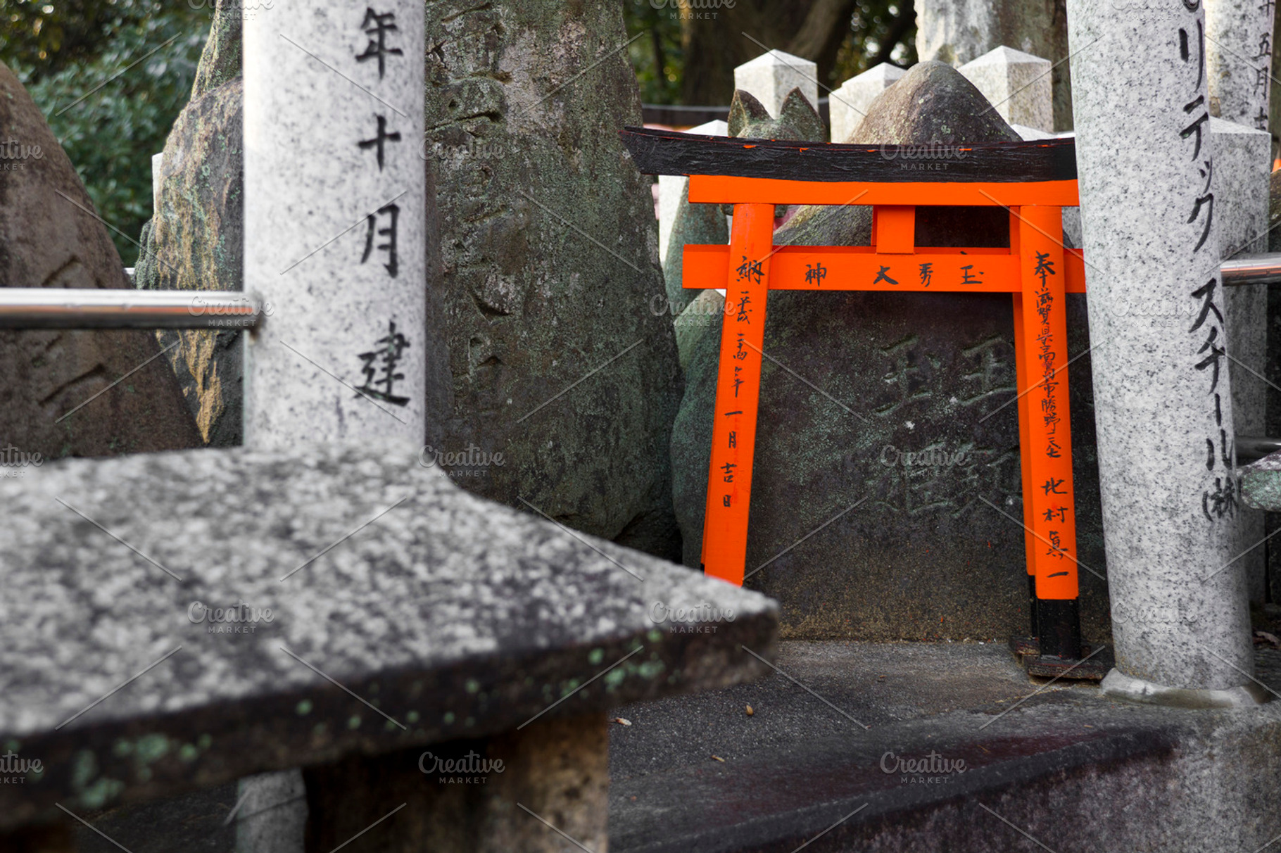 Torii gate in Jaspan, an Architecture Photo by BOOCYS