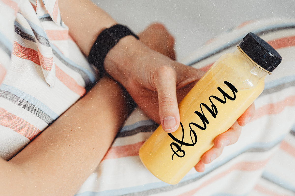 Moonline | Handwritten Script Font, a Script Font by KA Designs (Photo 11 of 19)