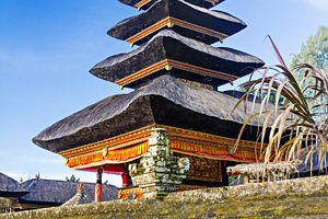 Ulun Danu temple, a Photo by saiko3p