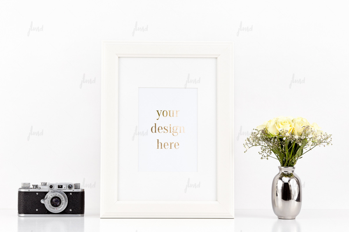 Photo-based mock-up vintage camera, a Print Template by JustLikeMyDesktop