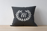 Wreath Monograms Dingbat Font, a Symbol Font by k.becca (Thumbnail 4 of 5)