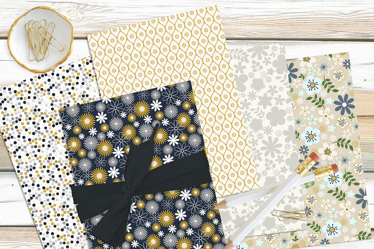 Navy Daisy Printable Scrapbook Paper, a Pattern Graphic by Posh Papers & Patterns (Photo 4 of 8)