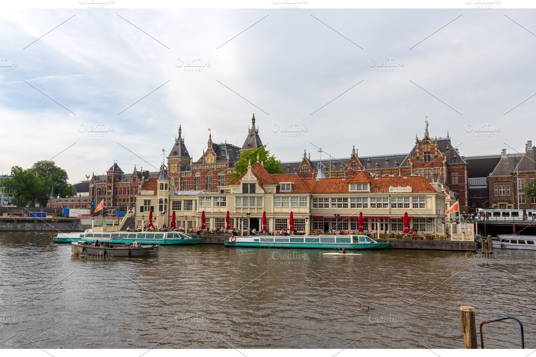 Noord-Zuid Hollandsch Koffiehuis in Amsterdam, an Architecture Photo by Leonid Andronov