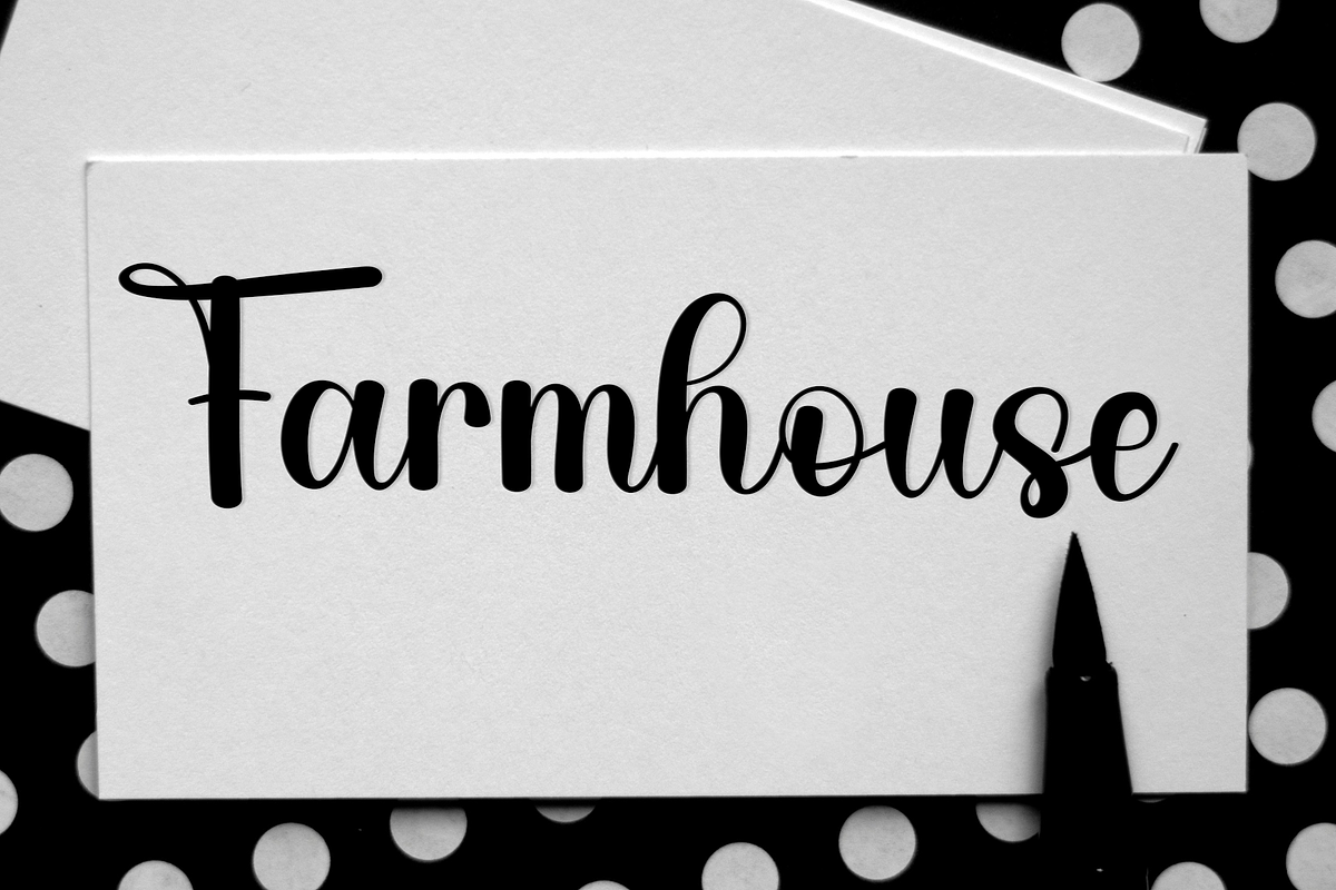 Something Vintage, a Handwritten Font by InermediaSTUDIO (Photo 2 of 8)