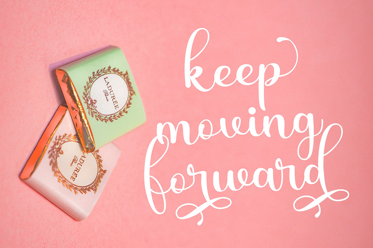 Shiny Aisyah - Handwritten Font, a Script Font by StringLabs (Photo 8 of 11)