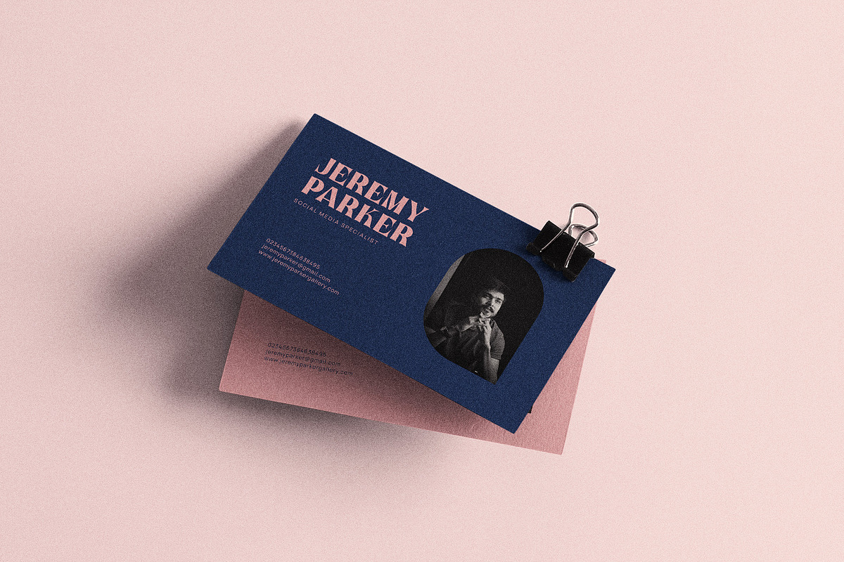 Kinsley Elegant Serif Font, a Serif Font by Graphicxell (Photo 7 of 10)