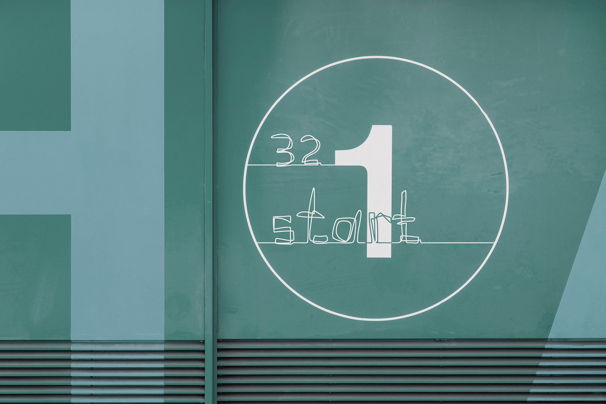 Continuity. One Line Font preview 4