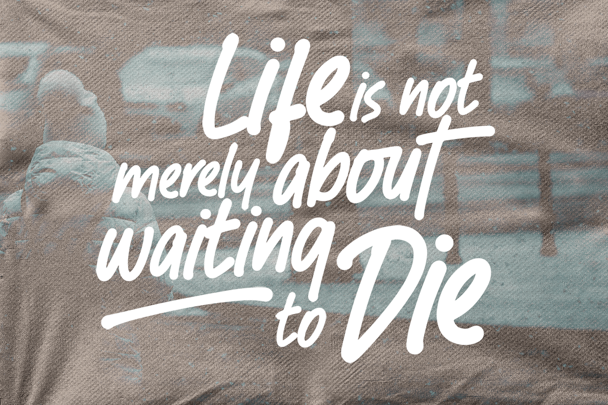 Beatybrith–HandwrittenBrushTypeface, a Handwritten Font by overlaytemplates (Photo 2 of 5)