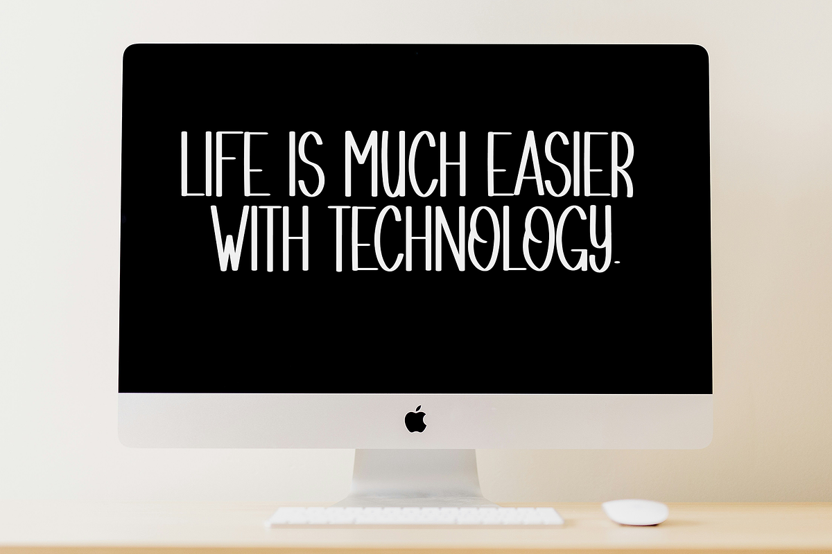 Digital Planner, a Script Font by InermediaSTUDIO (Photo 4 of 8)