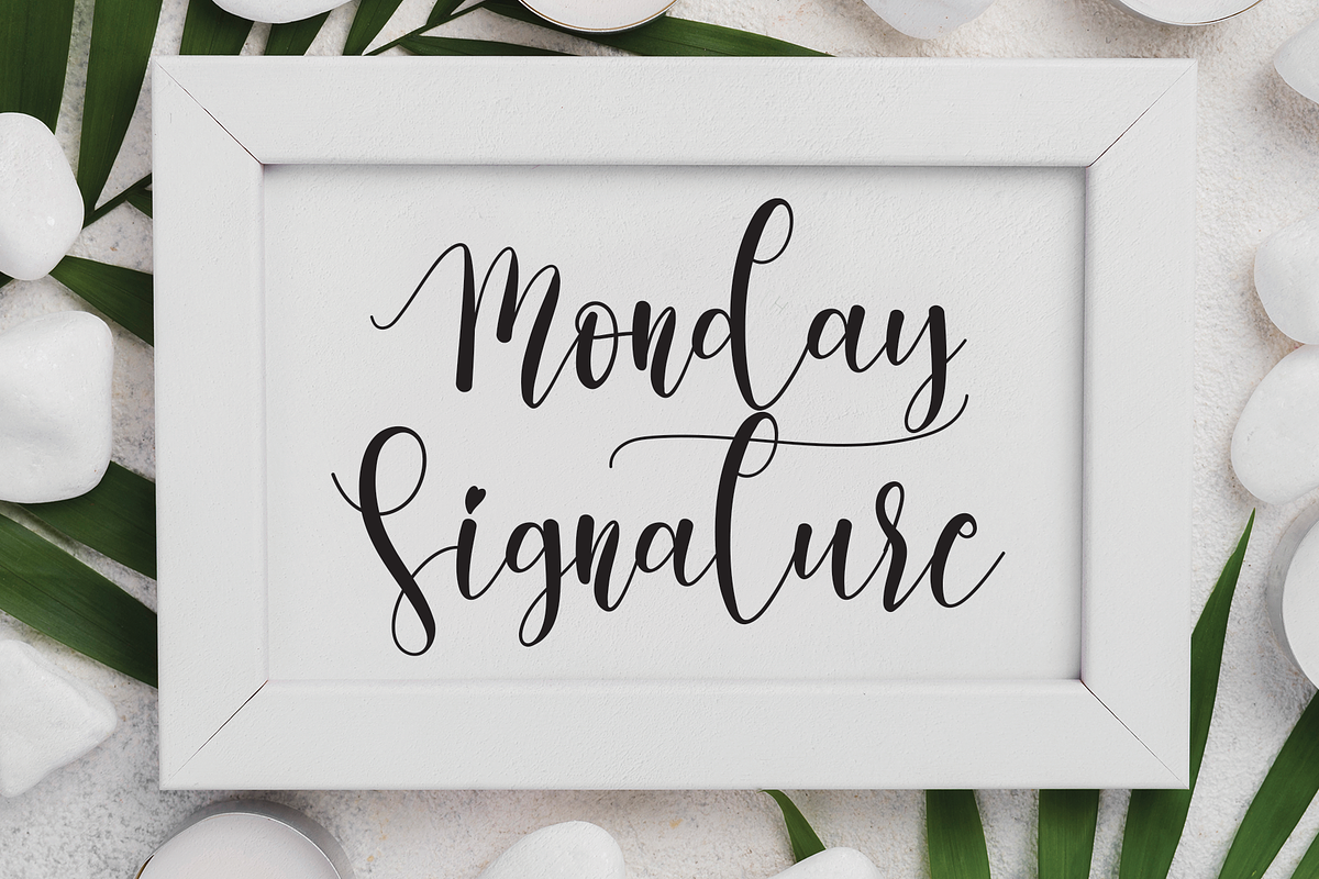 Pigade | handwritten font, a Script Font by Scratchones (Photo 5 of 7)