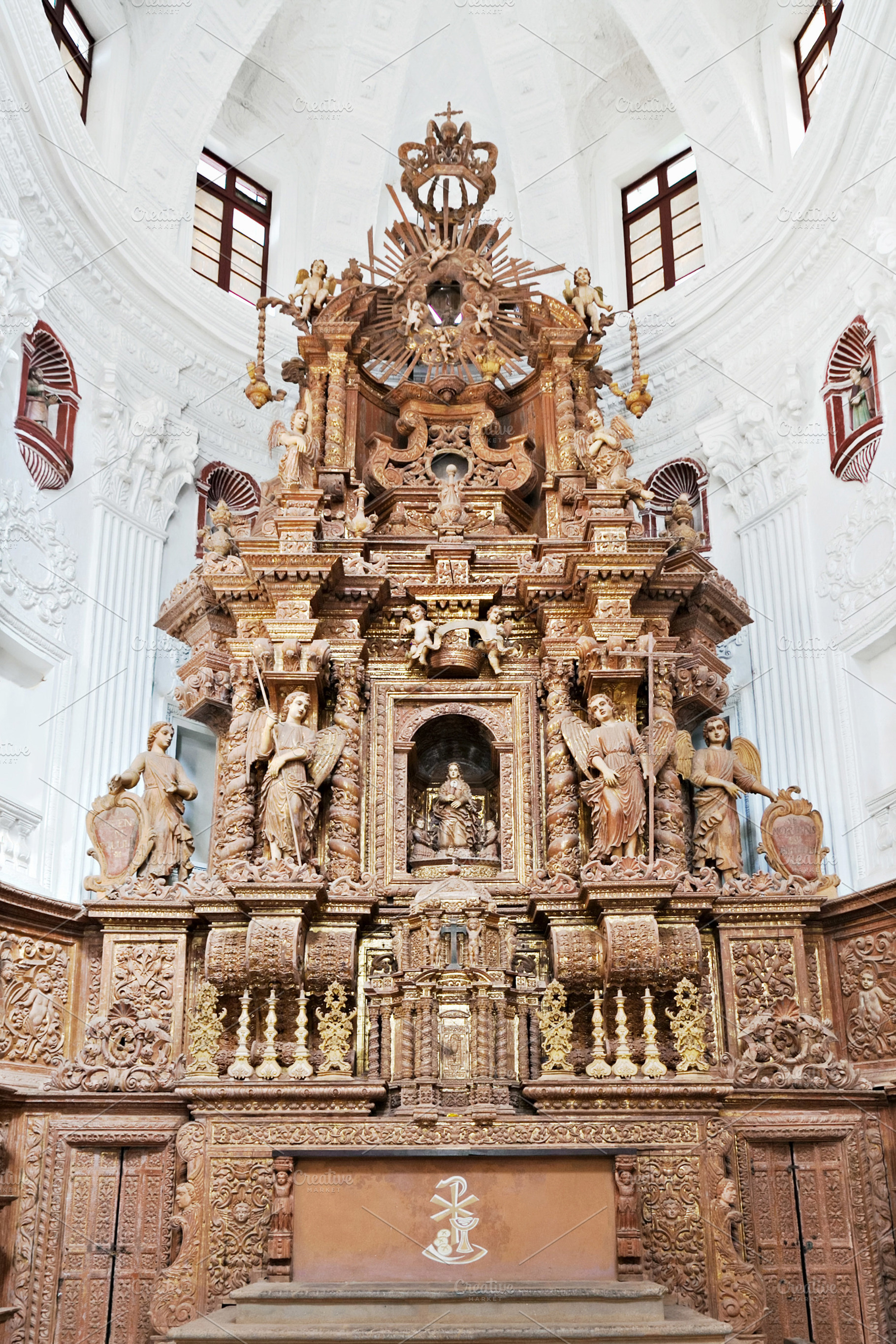 Altar, a Photo by saiko3p