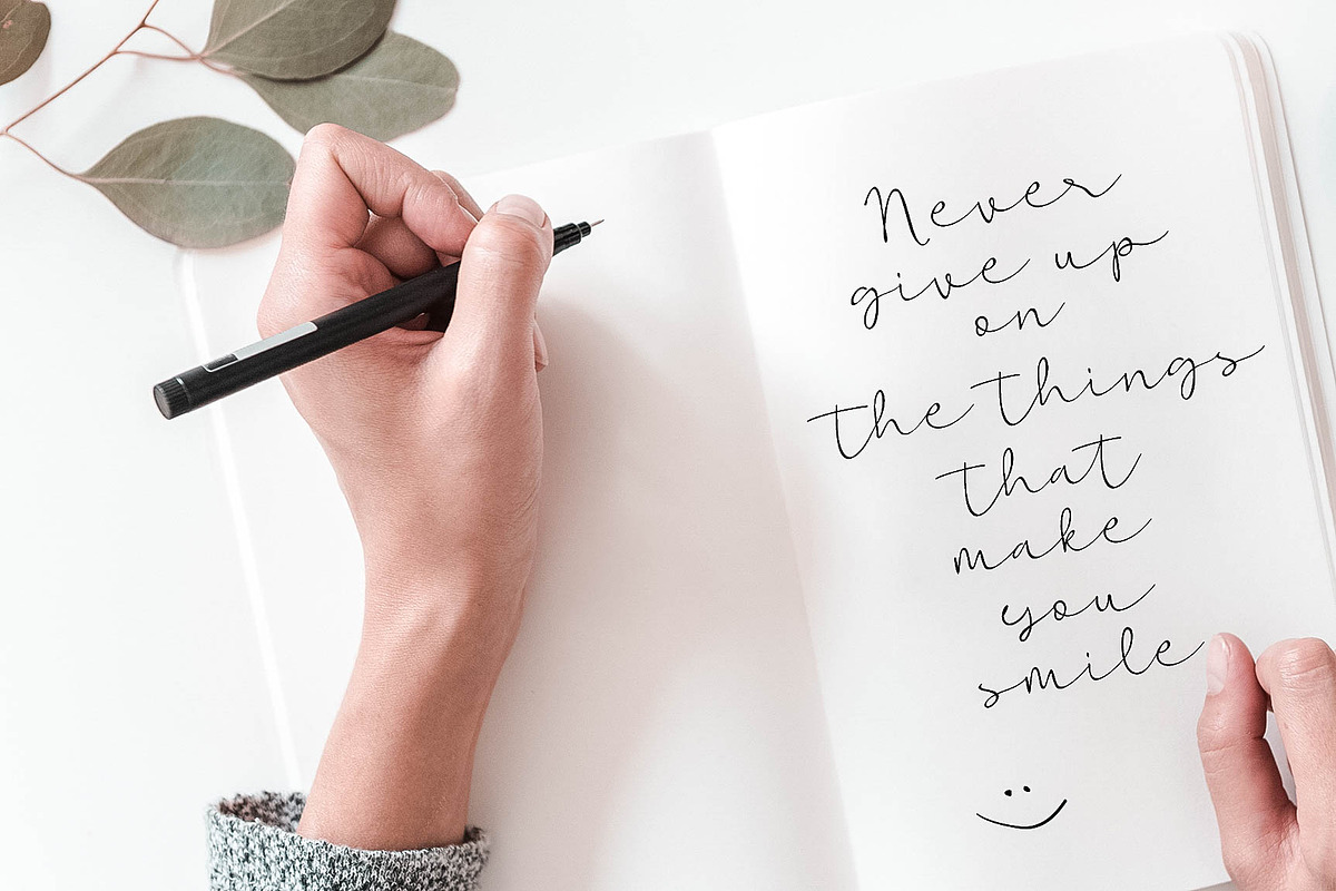 Vigetha Script Font preview 8