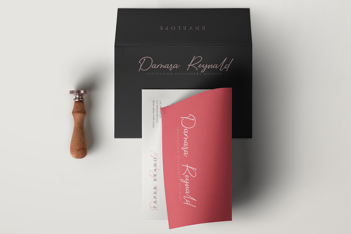 Sidelines // Luxury Signature Font preview 8