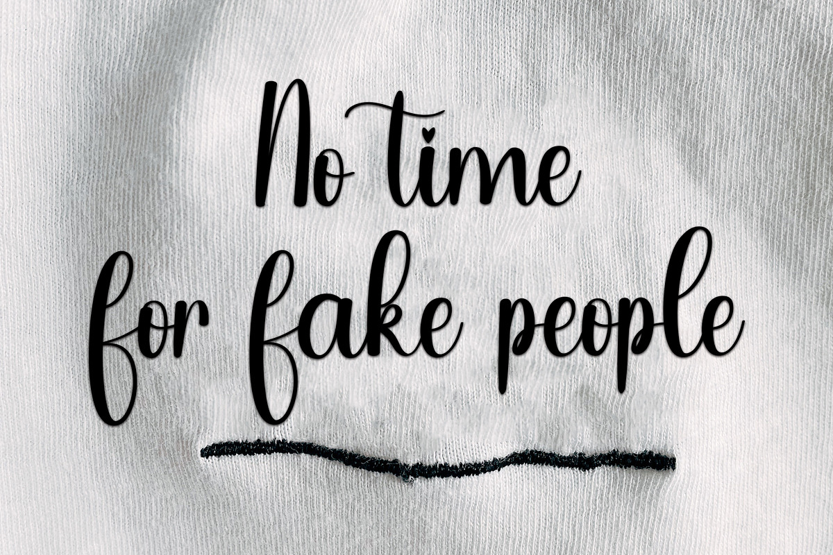 Absolute, a Handwritten Font by InermediaSTUDIO (Photo 4 of 8)