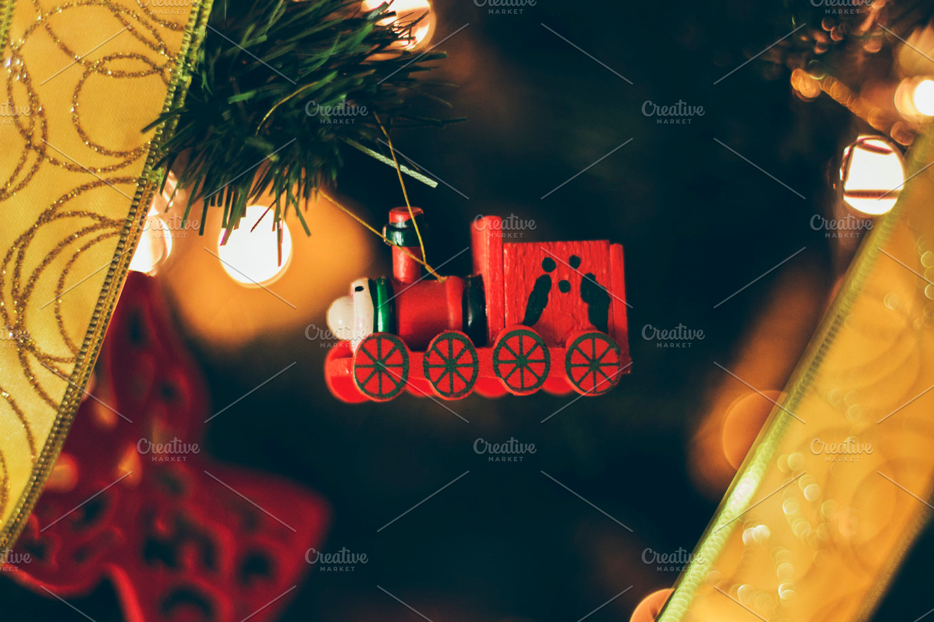 Christmas decorations 6, an Arts & Entertainment Photo by Pixelglow Images