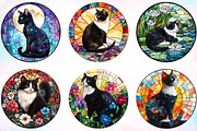 Round Stained Glass Tuxedo Cat, an Illustration by Canvas Craft (Thumbnail 3 of 4)