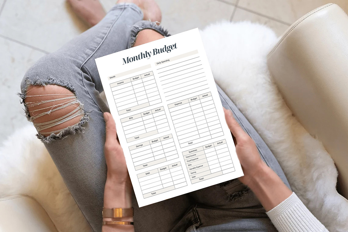 Budget Planner, a Stationery Template by DesignDevisers (Photo 5 of 9)