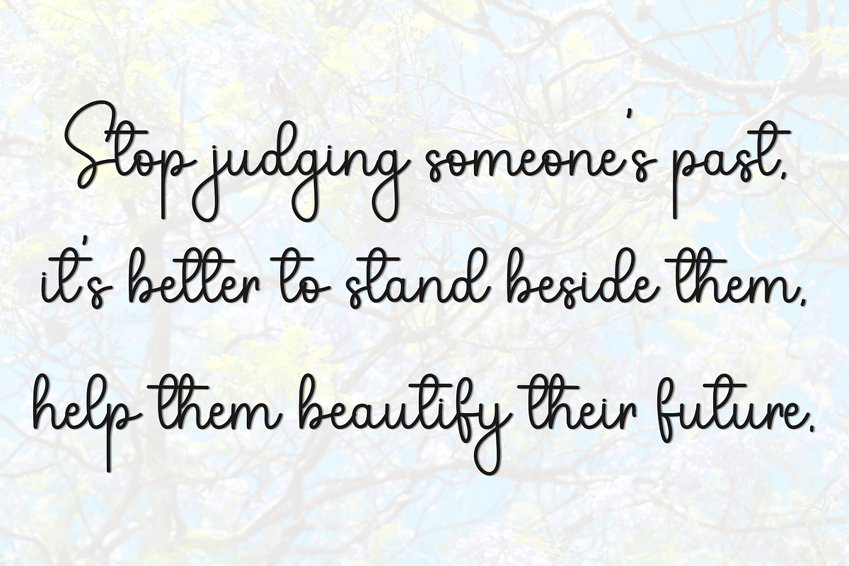 Present Handmade, a Handwritten Font by InermediaSTUDIO (Photo 4 of 8)