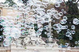 Soap bubbles in Rome, an Arts & Entertainment Photo by BOOCYS