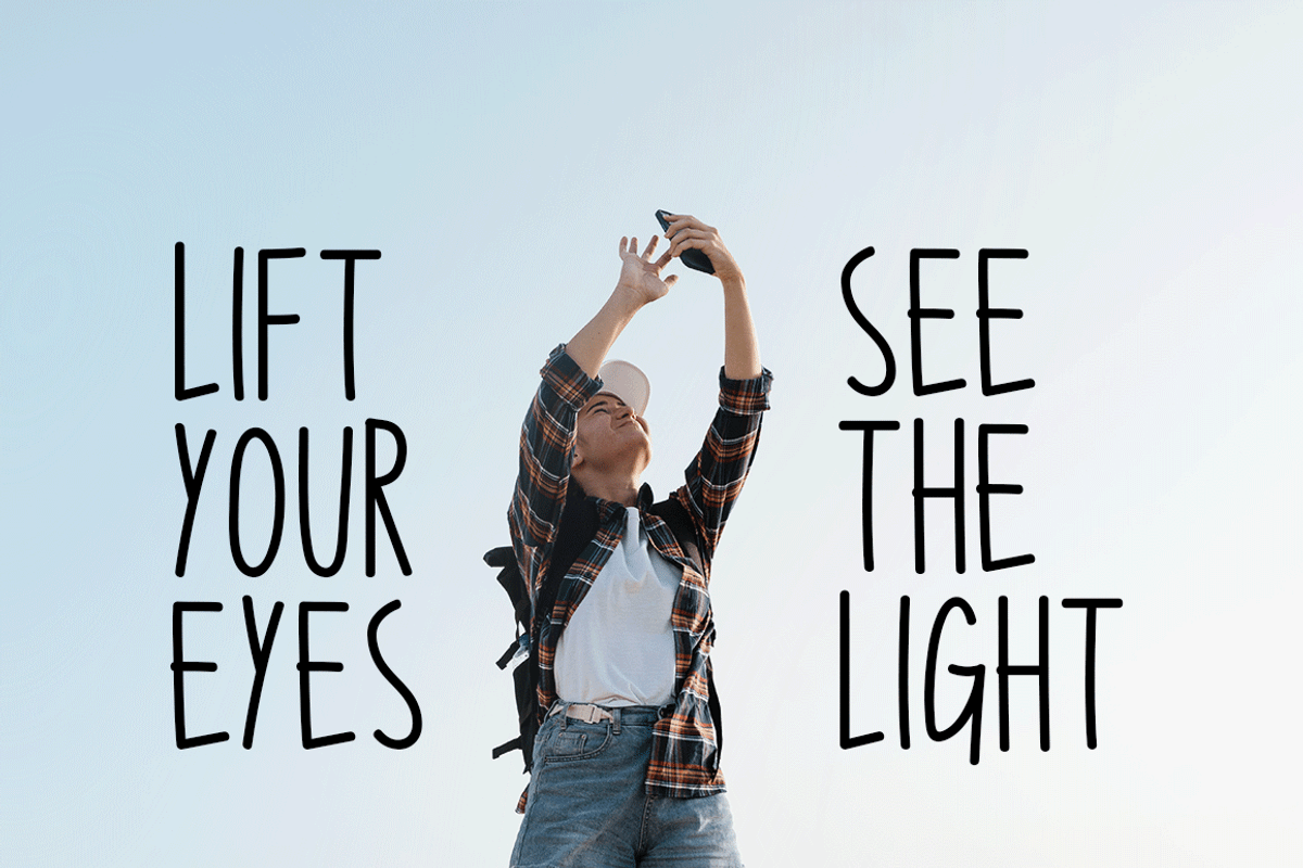 Sky Glow Typeface, a Handwritten Font by Seemly Fonts (Photo 4 of 6)
