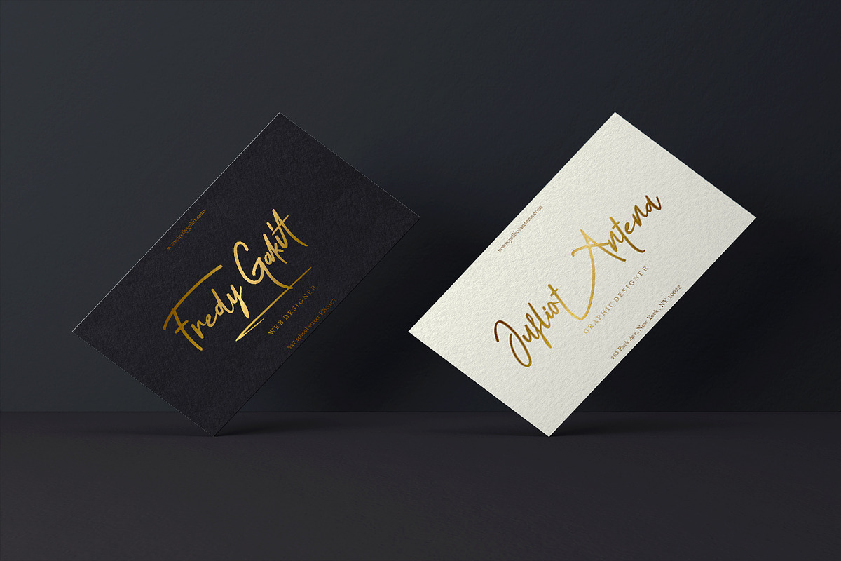 Justinot Infinity Marker Font preview 4