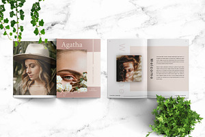 Agatha Fashion Catalog/Magazine