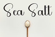 Earring, a Handwritten Font by InermediaSTUDIO (Thumbnail 7 of 8)