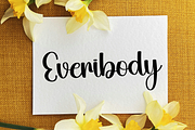 Hallo Grandma, a Handwritten Font by InermediaSTUDIO (Thumbnail 7 of 8)