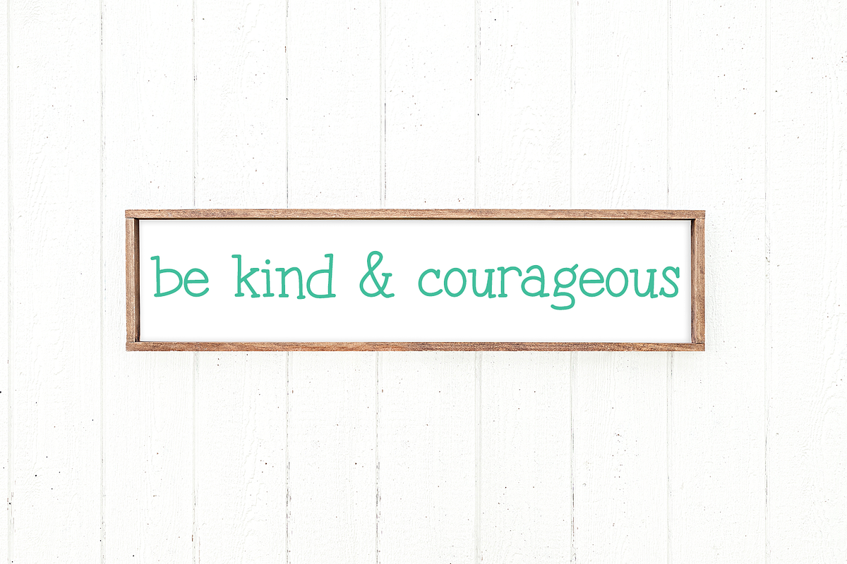 Sparkleberry Typewriter Serif, a Handwritten Font by Beck McCormick (Photo 8 of 10)