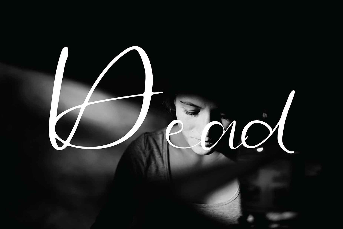 Jonesly Font preview 3