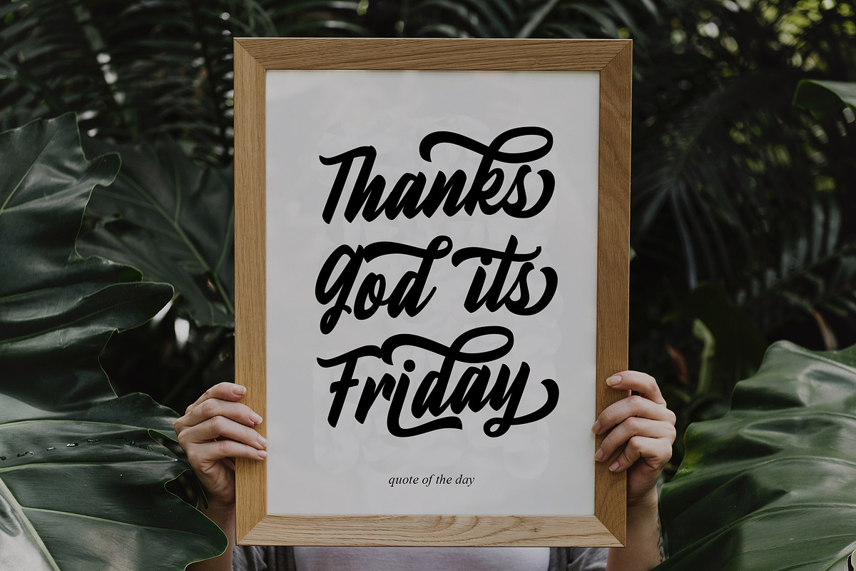 Fineberg | Script Font preview 4