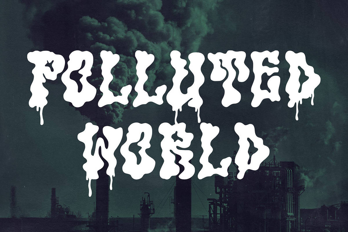Luicoob Dripping Horror Display Font, a Handwritten Font by Maulana Creative (Photo 4 of 7)