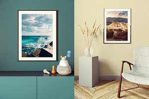 Poster Frame Mockup v2