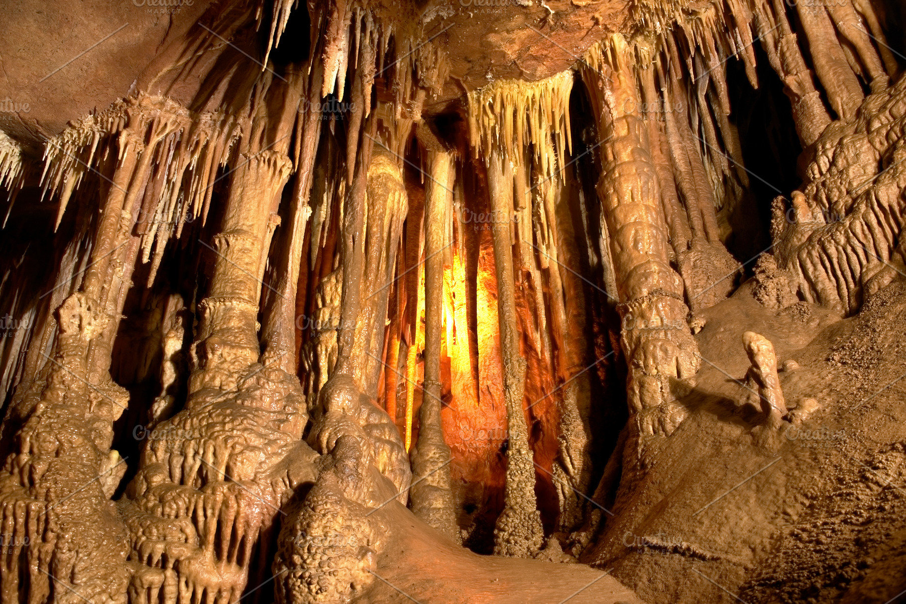 Cave dark interior, a Photo by Vapi