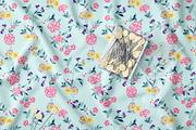 Summer Floral Seamless Pattern, a Pattern Graphic by StudioGlouna (Thumbnail 7 of 9)