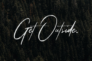 Boathouse - A Signature Brush Font