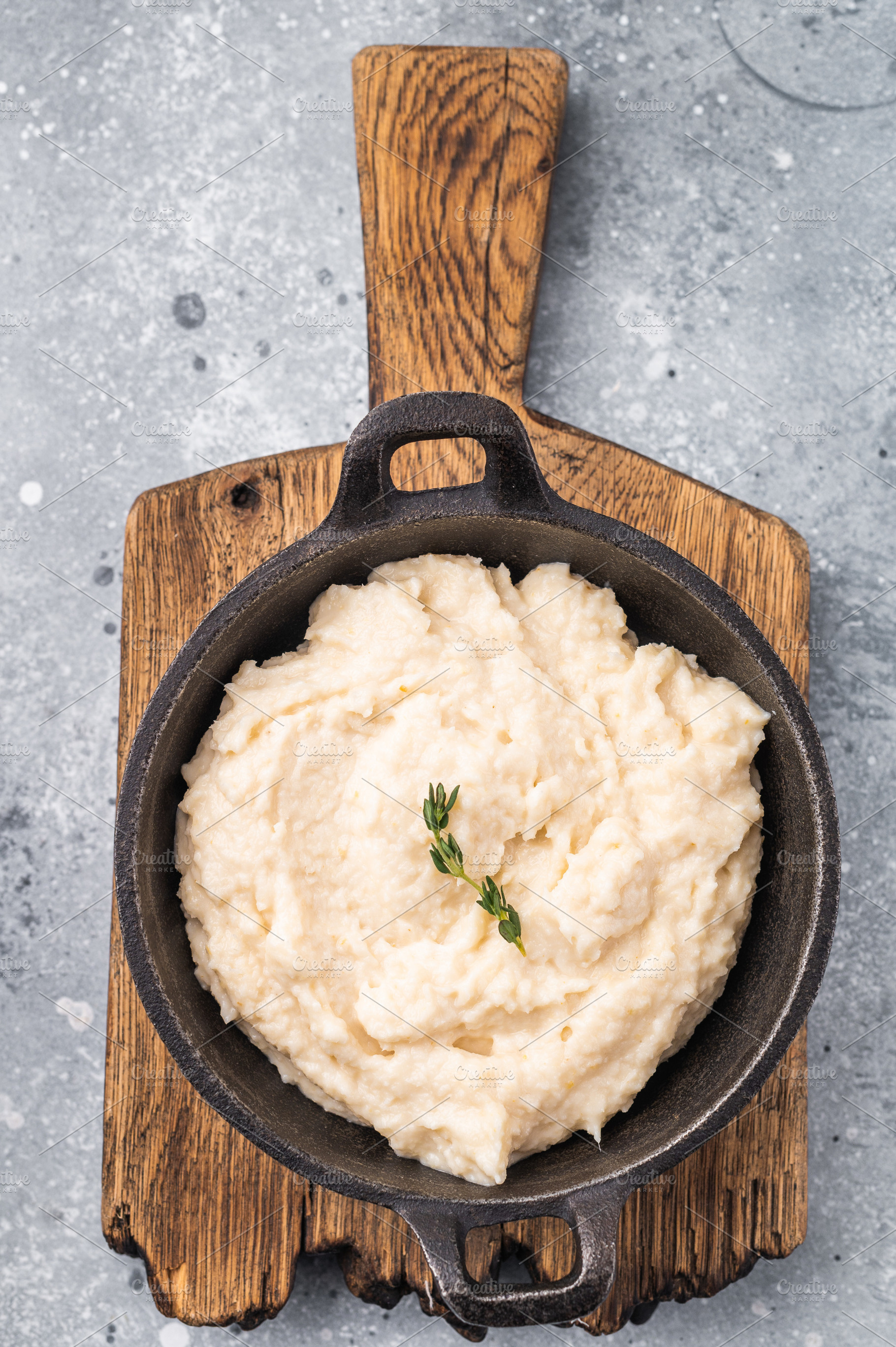 Overhead shot of a white savory condiment (aioli or horseradish), a Food & Drink Photo by composter-box@mail.ru