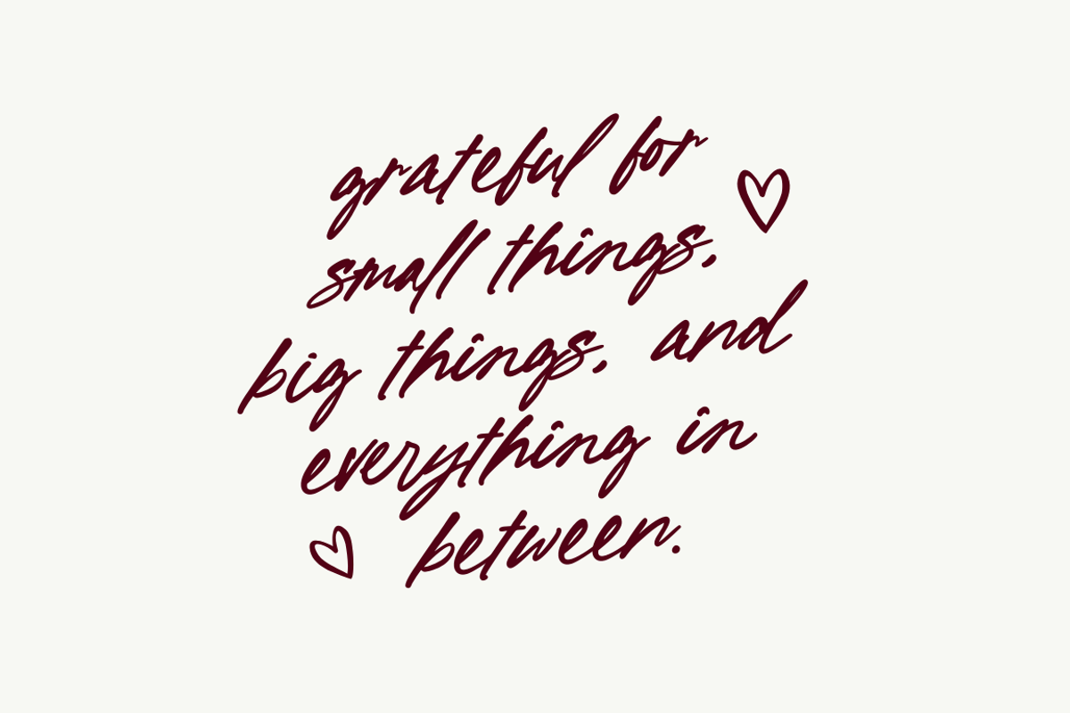 Loving in Dream - Signature Font, a Font by Sronstudio (Photo 4 of 14)