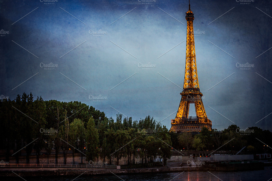 Eiffel Tower Stock Picture