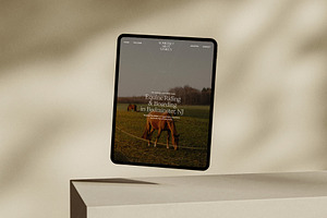 Floating Tablet Mockup