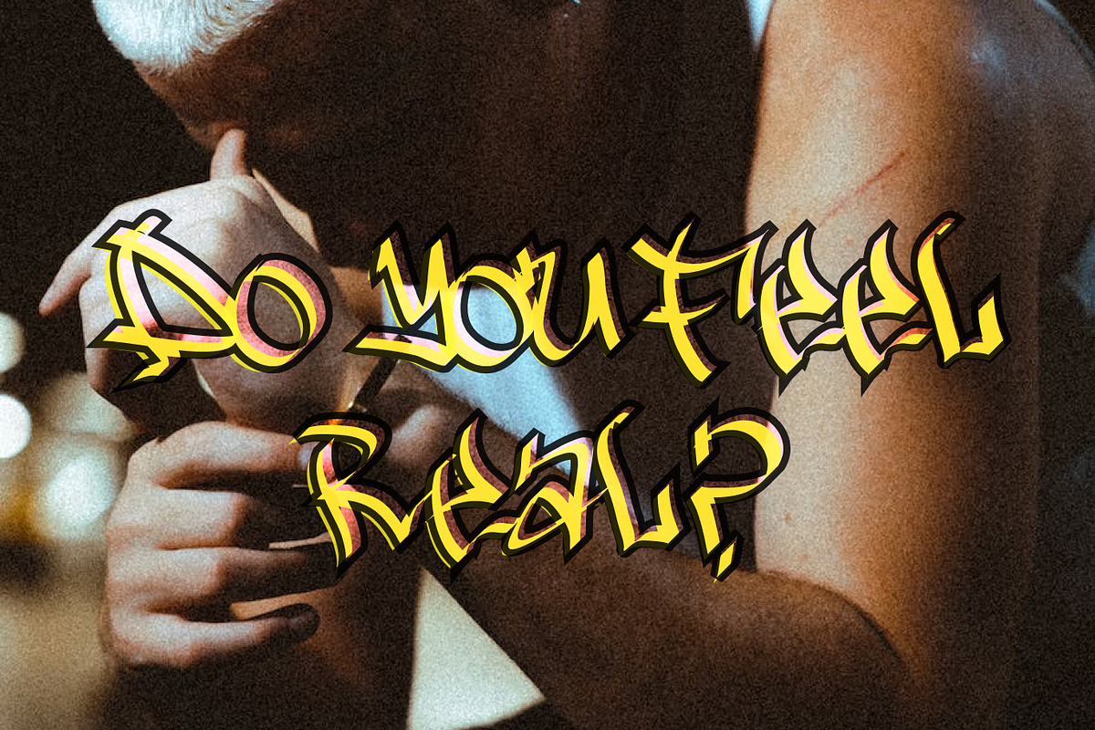 Breaking Noise - Graffiti Font, a Handwritten Font by BeadyLab (Photo 5 of 7)