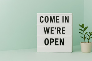 Come in were open lightbox message o, a Photo by Dvoevnore photos