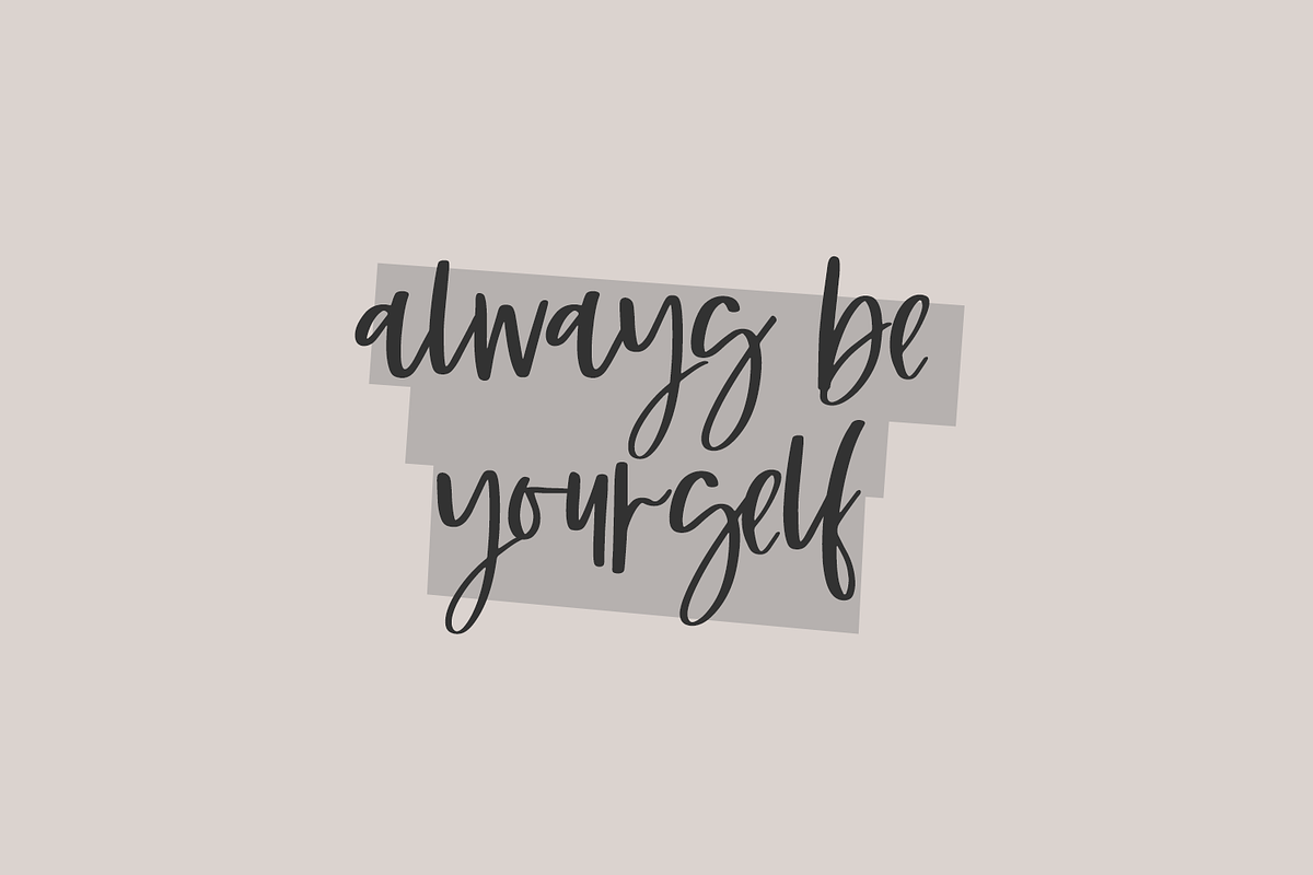 Bubbly Script, a Script Font by Beck McCormick (Photo 4 of 10)