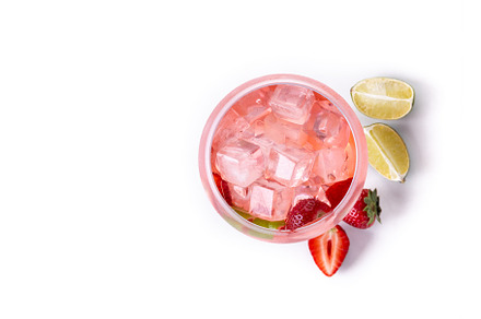 Strawberry gin tonic cocktail