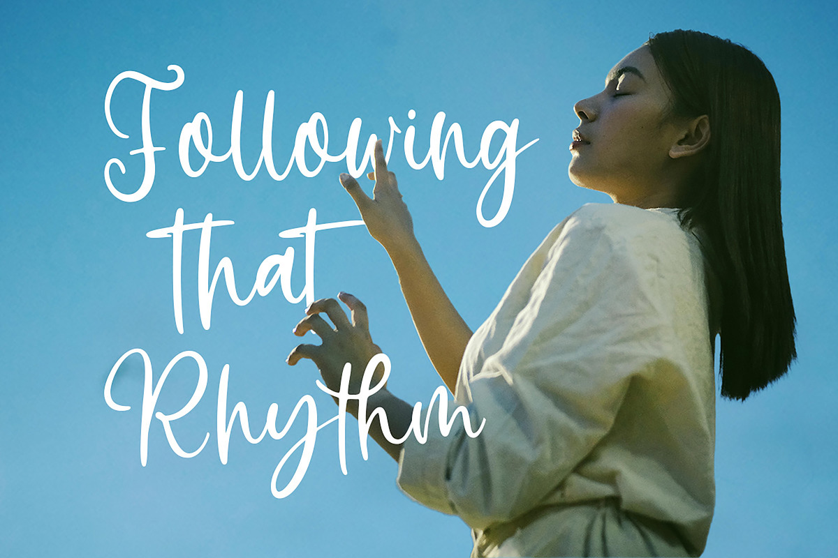 Vietha - Casual Hanwritten Font, a Script Font by Aksapix Studio (Photo 2 of 10)
