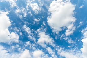 Fluffy sky, a Wallpaper Photo by KYNA STUDIO