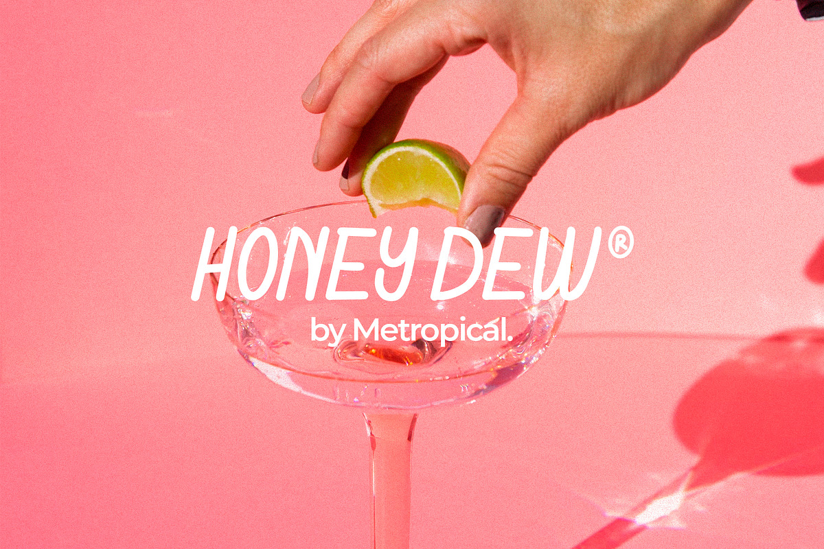 La Tropic Summer Typeface, a Handwritten Font by Casloop Studio (Photo 9 of 15)