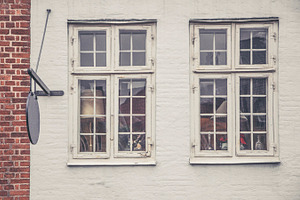 Windows & Signage