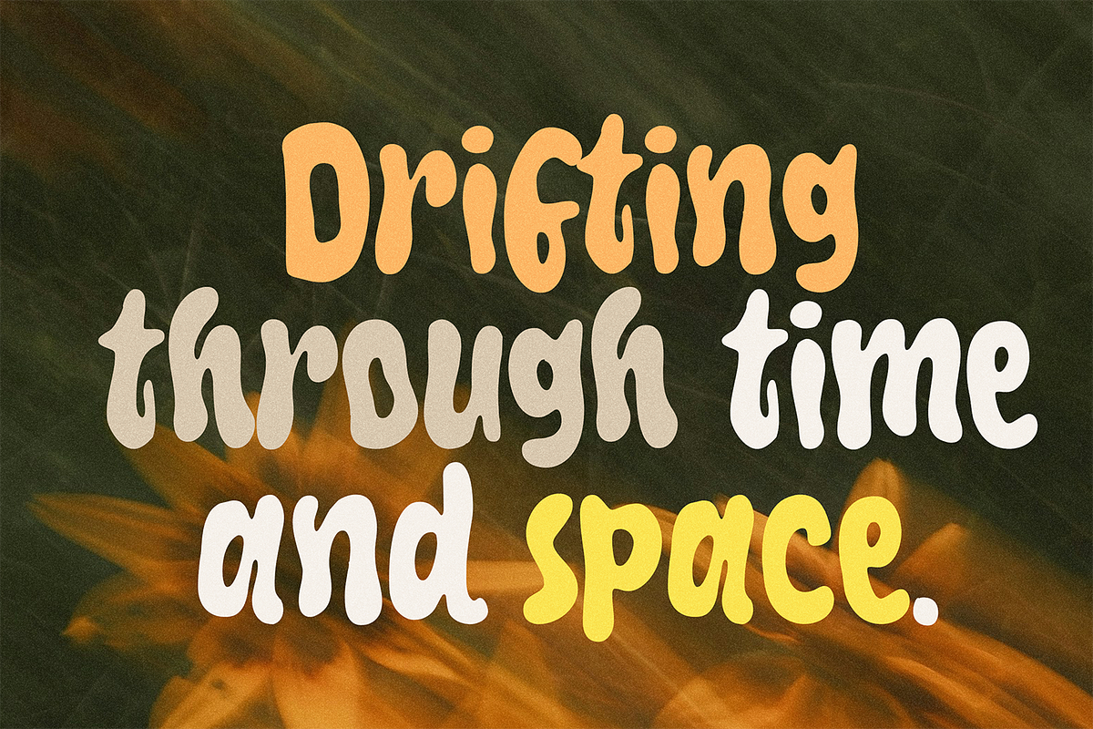 Gloera – Classic Bubble Retro, a Handwritten Font by Portocraft (Photo 5 of 10)
